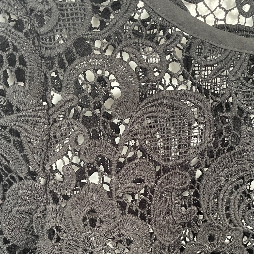 Black Floral Lace Blouse size M - Picture 3 of 5